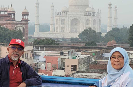 Taj Luxury Tours
