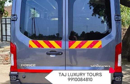 Taj Luxury Tours